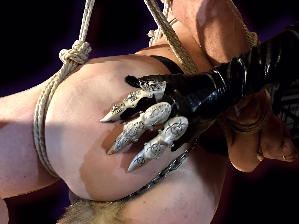 Rope suspension art – why we practice it